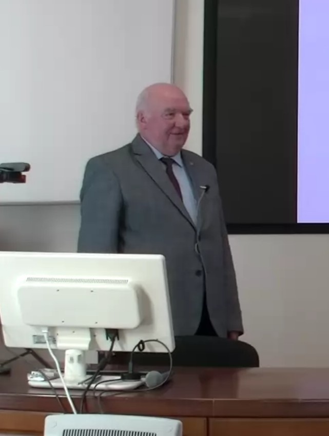"О возможностях экспериментов с высокоэнергетичными нейтронными пучками на ускорительном комплексе ЛФВЭ", Балдин А.А. (ЛФВЭ,ОИЯИ)